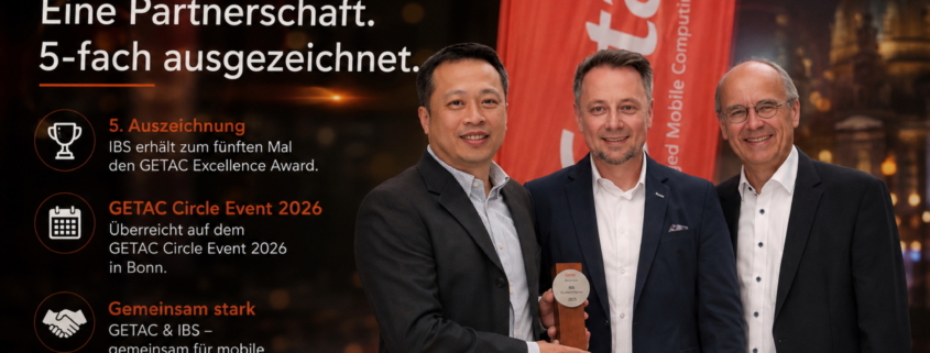 Eric Yeh (Managing Director GETAC) überreicht den GETAC Excellence Award 2026 an Markus Scholtysik und Rainer Skau von IBS. Mit der Auszeichnung würdigt GETAC die IBS bereits zum fünften Mal für die erfolgreiche und vertrauensvolle Zusammenarbeit.